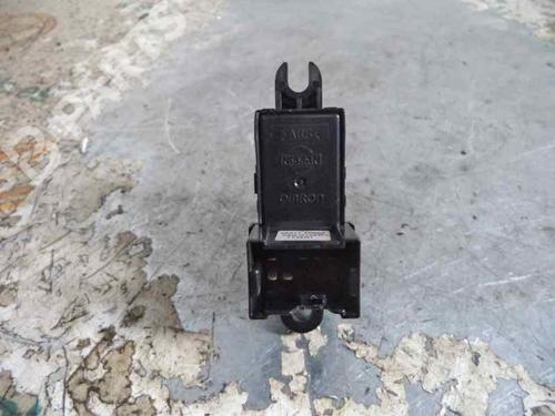 Right front window switch NISSAN PRIMERA Hatchback (P12)  | BP2494018I26 