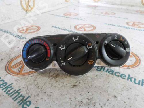 AC Styreenhet / Manøvreringsenhet FORD FOCUS I (DAW, DBW) [1998-2009]  2481147