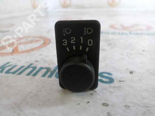 Used Headlight switch NISSAN PRIMERA Hatchback (P11) 2.0 TD (90 hp) 2451352