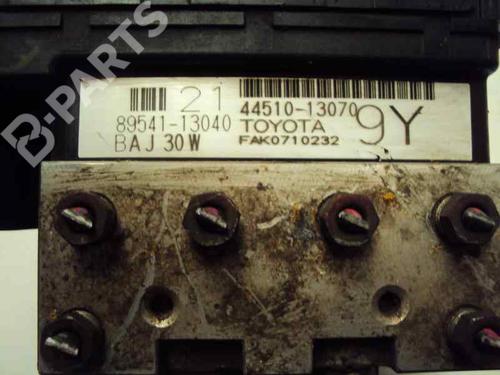 Abs pomp TOYOTA COROLLA Verso (_E12_) 1.6 VVT-i (ZZE121_, ZZE121R) (110 hp) 2492396