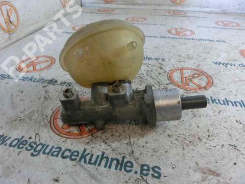 Used Brake master cylinder AUDI 80 B3 Saloon (893, 894, 8A2) [1986-1991]  2450179
