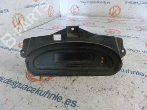 Used Display monitor RENAULT MEGANE I (BA0/1_) 1.4 16V (BA0D, BA1H, BA0W, BA10) (95 hp) 2472638