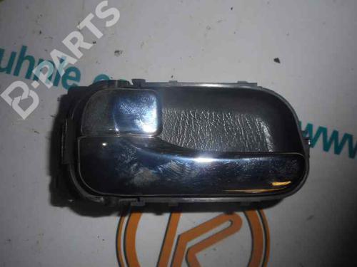 Used Front left interior door handle NISSAN PRIMERA (P11) 2.0 TD (90 hp) 3219393