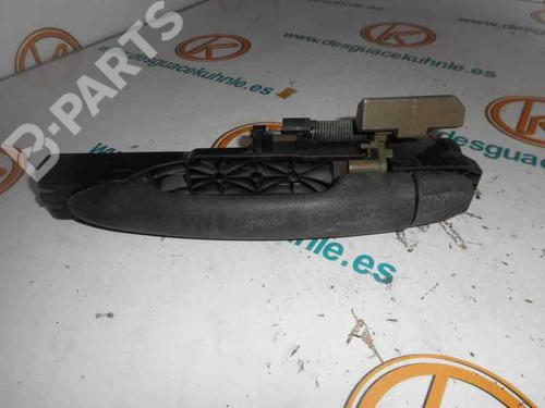 Used Front left exterior door handle RENAULT LAGUNA II (BG0/1_) [2001-2007]  2476221