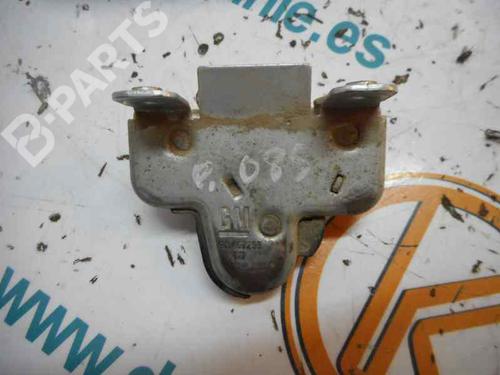 Used Tailgate lock OPEL VECTRA B (J96) 2.0 DTI 16V (F19) (101 hp) 2468951