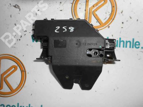Used Tailgate lock BMW 3 (E90) 318 d (122 hp) 2472303