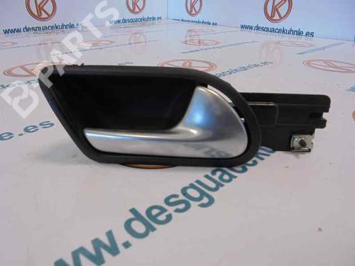 Used Front right interior door handle VW GOLF V (1K1) 1.9 TDI (105 hp) 3219759