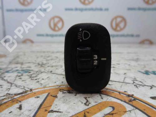Used Headlight switch HYUNDAI COUPE I (RD) 1.6 16V (116 hp) 2459937