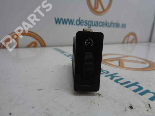 Used Headlight switch BMW 5 (E34) 525 td (115 hp) 2455996