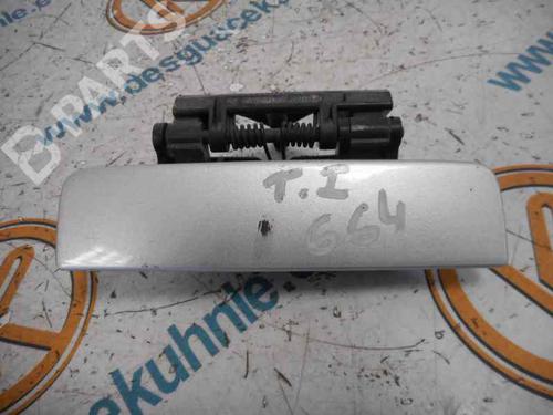 rear-left-exterior-door-handle-peugeot-306-hatchback-7a-7c-n3-n5-20-hdi-90-9607951177-1993-1994-1995-1996-1997-1998-1999-2000-2001-2002-2003-2459055 main image
