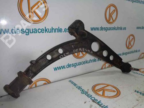 Used Right front suspension arm FIAT CINQUECENTO (170_) 0.7 i (170AD) (30 hp) 2495361