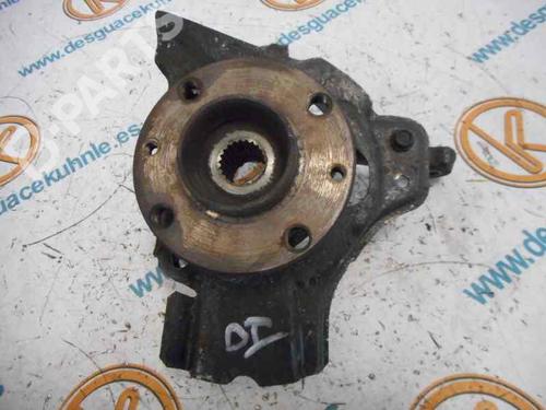 Used Left front steering knuckle FIAT PUNTO Convertible (176_) 60 1.2 (176AR_, 176BR_) (60 hp) 2482416