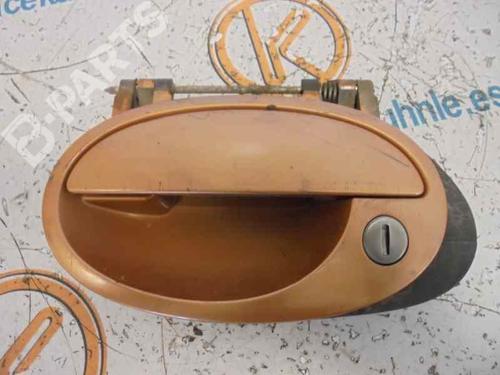 Used Front left exterior door handle OPEL CORSA C (X01) [2000-2009]  2449433