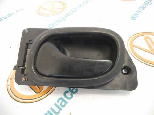 Used Rear left interior door handle RENAULT LAGUNA I (B56_, 556_) [1993-2002]  3219231