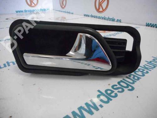 Høyre foran invendig håndtak VW TOURAN (1T1, 1T2) [2003-2010]  3218590