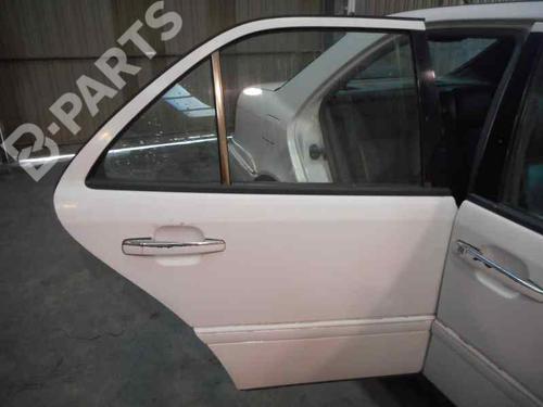 Used Right rear door MERCEDES-BENZ C-CLASS (W202) [1993-2000]  2476055