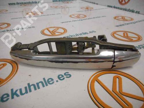Used Rear left exterior door handle MERCEDES-BENZ C-CLASS (W202) [1993-2000]  2457628