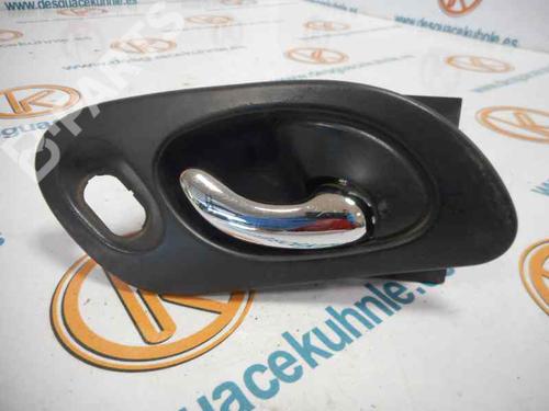 Used Front right interior door handle FORD MONDEO II (BAP) [1996-2000]  3219489
