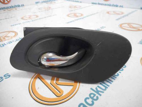 Used Rear left interior door handle FORD MONDEO II (BAP) [1996-2000]  3219509