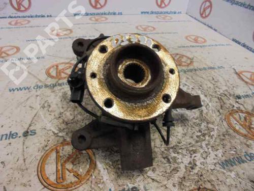 Used Left front steering knuckle RENAULT SCÉNIC II (JM0/1_) [2003-2010]  2455430