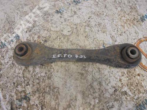 Højre bagtil bærearm FORD FOCUS I (DAW, DBW) 1.6 16V (100 hp) 2459539