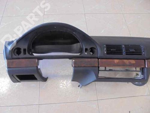 Dashboard BMW 5 (E39) 528 i | BP2457444C46 