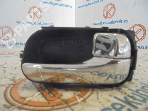 Used Front right interior door handle NISSAN PRIMERA Hatchback (P11) 2.0 TD (90 hp) 3218692