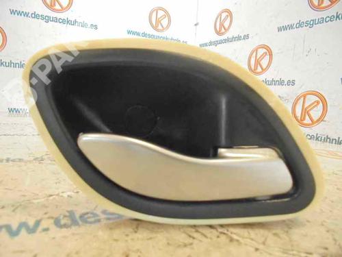Højre fortil invendig håndtag RENAULT ESPACE IV (JK0/1_) 2.2 dCi (JK0H) (150 hp) 3218407