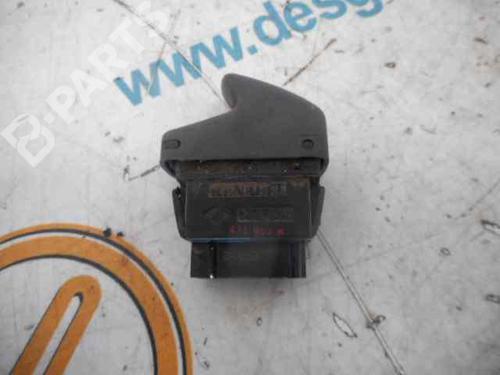 Right front window switch RENAULT SCÉNIC I MPV (JA0/1_, FA0_) 1.9 dTi (JA0N) | BP2480386I26 