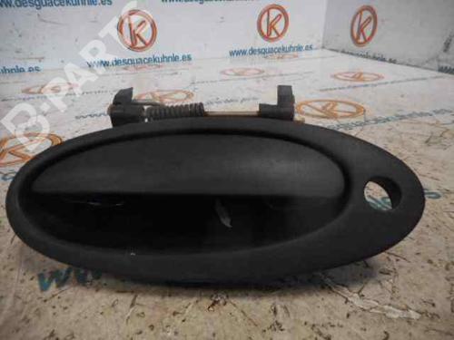 Used Front left exterior door handle RENAULT LAGUNA I (B56_, 556_) 2.2 dT (B569) (113 hp) 2483719