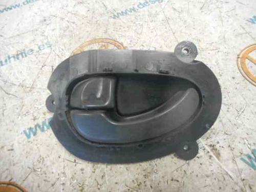 Used Front left interior door handle PEUGEOT 406 Coupe (8C) 2.2 HDI (133 hp) 3218608
