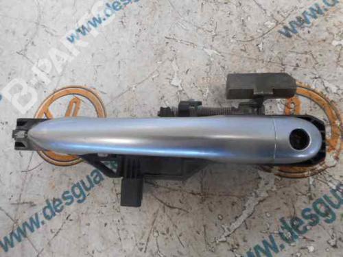 Puxador exterior frente esquerdo RENAULT LAGUNA II (BG0/1_) 1.9 dCi (BG08, BG0G) (120 hp) 2476203