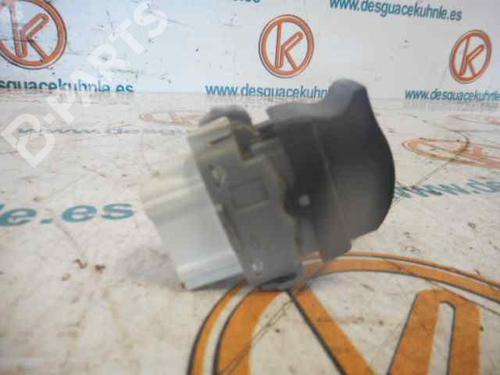 Right rear window switch RENAULT LAGUNA II (BG0/1_) 1.9 dCi (BG08, BG0G) | BP2475902I28 
