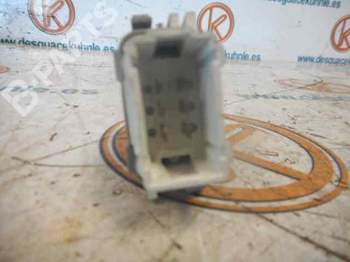 Right rear window switch RENAULT LAGUNA II (BG0/1_) 1.9 dCi (BG08, BG0G) | BP2475902I28 