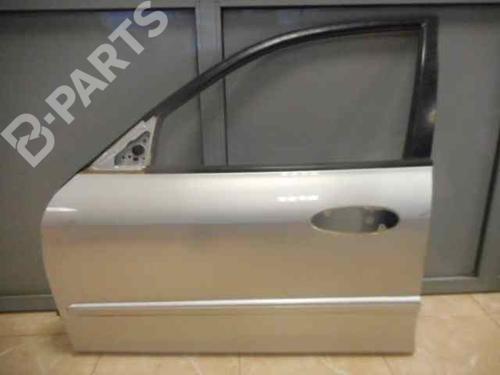 Used Left front door HYUNDAI SONATA IV (EF) 2.0 16V (136 hp) 2451898