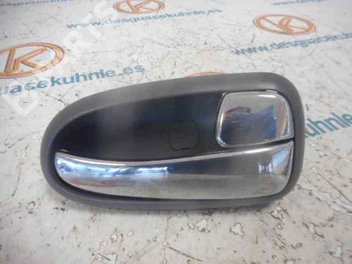 Used Rear right interior door handle HYUNDAI SONATA IV (EF) 2.0 16V (136 hp) 3218642