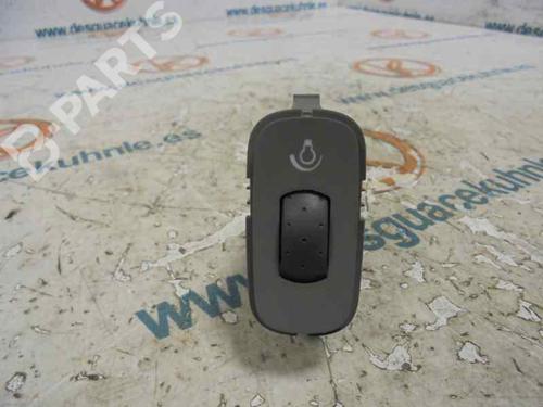 Used Headlight switch RENAULT LAGUNA II (BG0/1_) 1.8 16V (BG06, BG0J, BG0M) (116 hp) 2492584