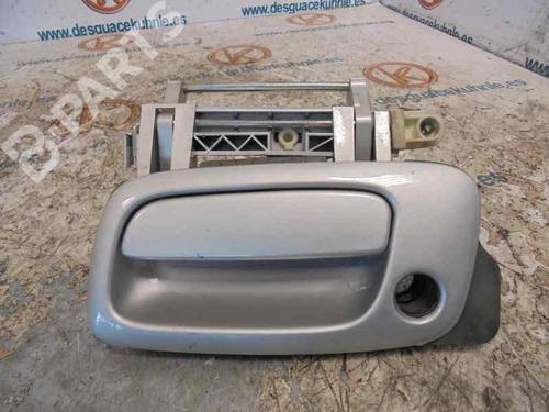 Used Front left exterior door handle OPEL ZAFIRA A MPV (T98) 1.8 16V (F75) (125 hp) 2486989