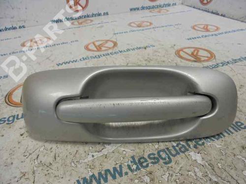 Rear left exterior door handle CHRYSLER VOYAGER IV (RG, RS) 2.8 CRD (150 hp) 2484282