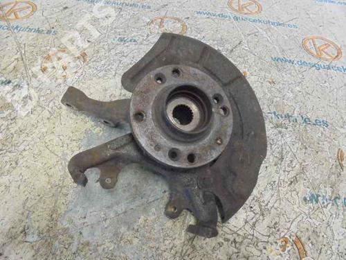 Used Left front steering knuckle VW POLO III (6N1) 45 1.0 (45 hp) 2496199