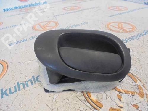 Poignée intérieure avant gauche PEUGEOT 206 Hatchback (2A/C) 1.9 D (69 hp) 3219910