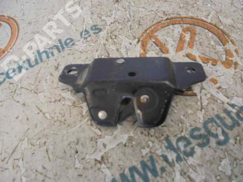 Used Tailgate lock PEUGEOT 206 Hatchback (2A/C) 1.9 D (69 hp) 2484065