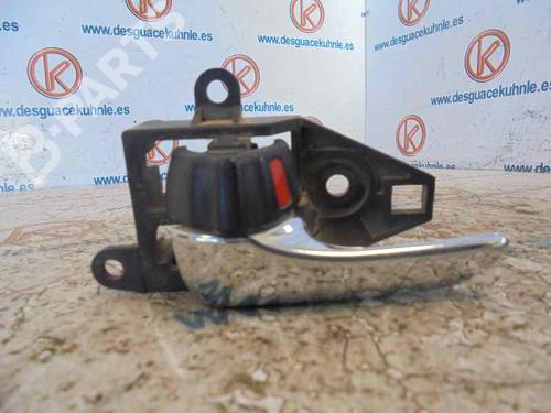Used Front left interior door handle TOYOTA CELICA Coupe (_T23_) 1.8 16V VT-i (ZZT230_, ZZT230) (143 hp) 3219901