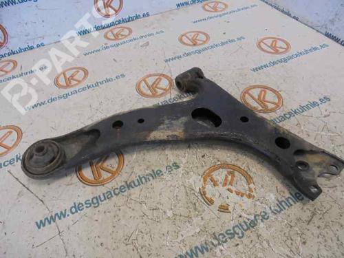 Used Left front suspension arm TOYOTA CELICA Coupe (_T23_) 1.8 16V VT-i (ZZT230_, ZZT230) (143 hp) 2485227