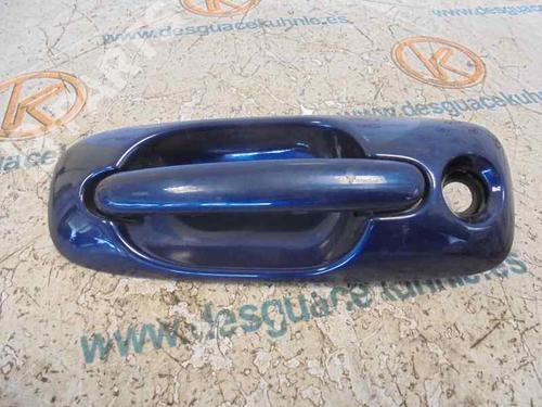 Used Front left exterior door handle CHRYSLER VOYAGER IV (RG, RS) 2.5 CRD (141 hp) 2460904