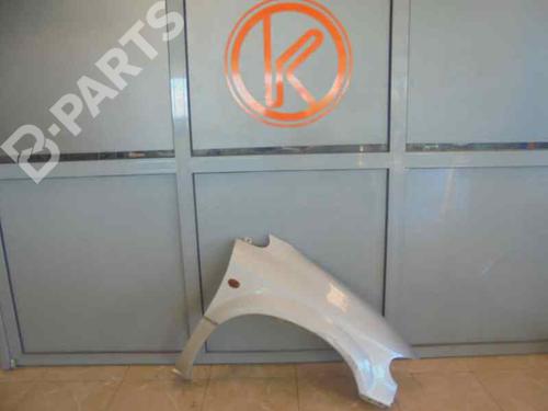 Used Right front fenders CHRYSLER VOYAGER IV (RG, RS) 3.3 Flex-Fuel (174 hp) 2495173