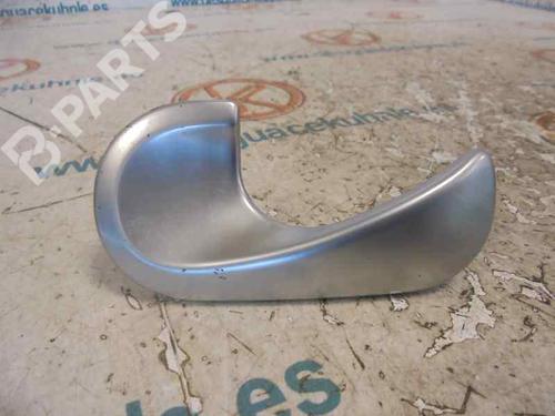 Used Front left interior door handle RENAULT SCÉNIC II (JM0/1_) 1.9 dCi (JM0G, JM12, JM1G, JM2C) (120 hp) 3219517