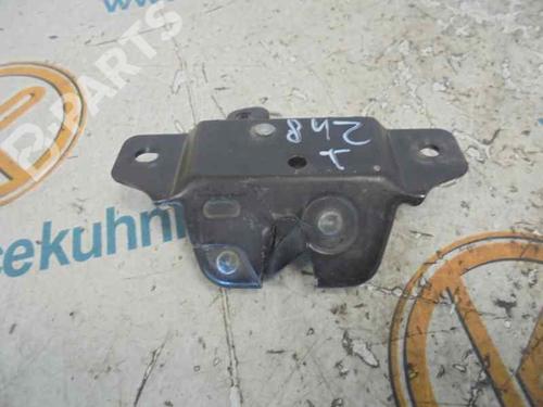 Used Tailgate lock PEUGEOT 406 (8B) 2.1 TD 12V (109 hp) 2477218