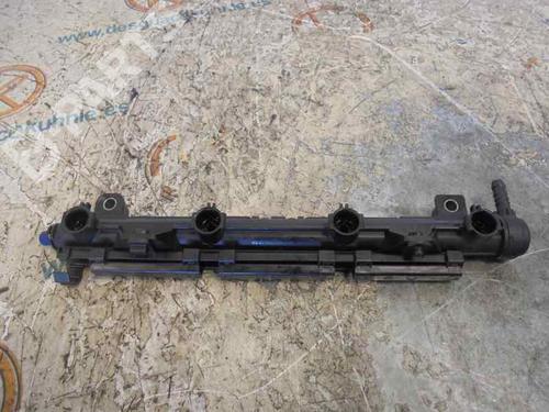 Used Injection rail SEAT IBIZA III (6L1) 1.4 16V (75 hp) 2445105