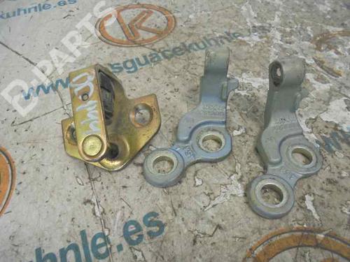 Używane Zamek drzwi przednich prawych FORD FOCUS I (DAW, DBW) 1.8 TDCi (100 hp) 2451103